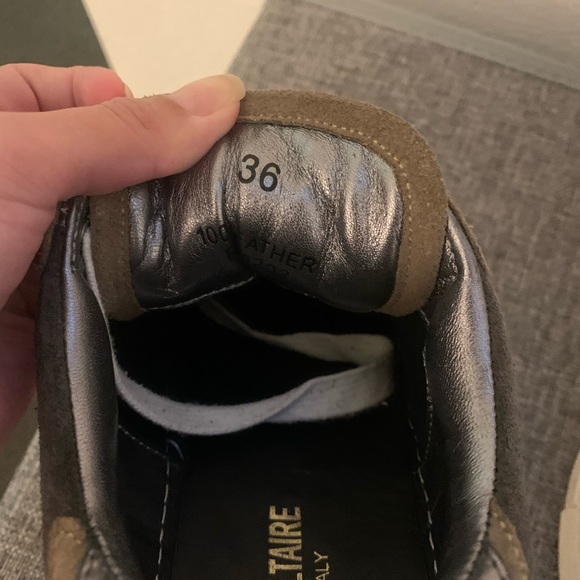 Snake print shoes - Picture 3 of 3